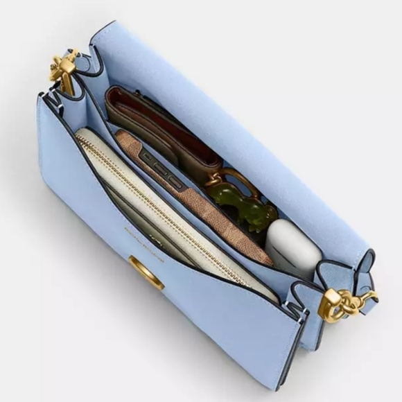 🥰SOLD🥰Price Firm Coach Bluebell Chain Tabby Leather Shoulder Bag - Picture 4 of 16